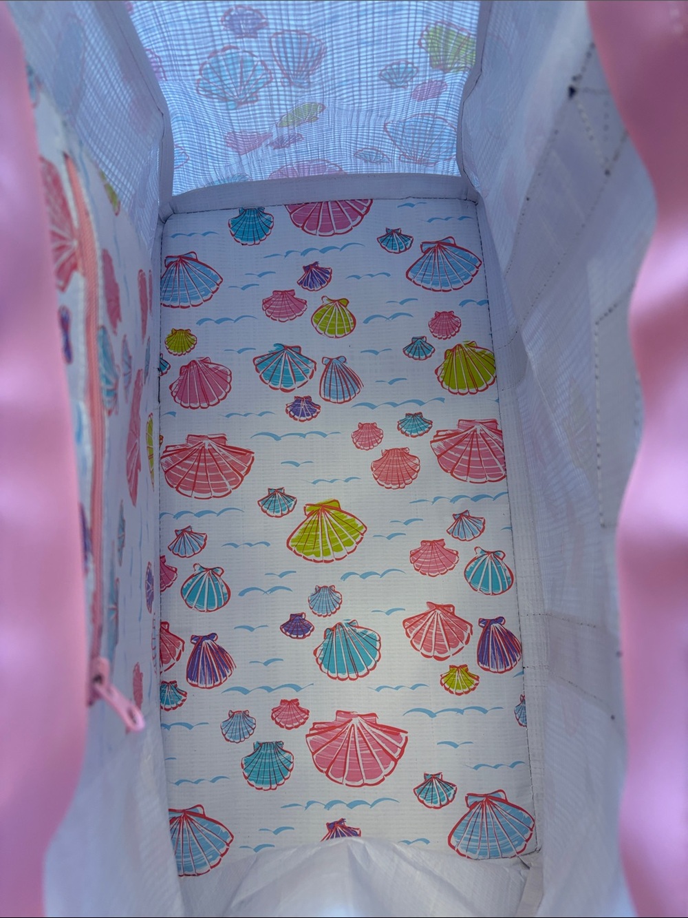 Scout Shell-Print Tote in Pink with Black Handles - Picture 3 of 6